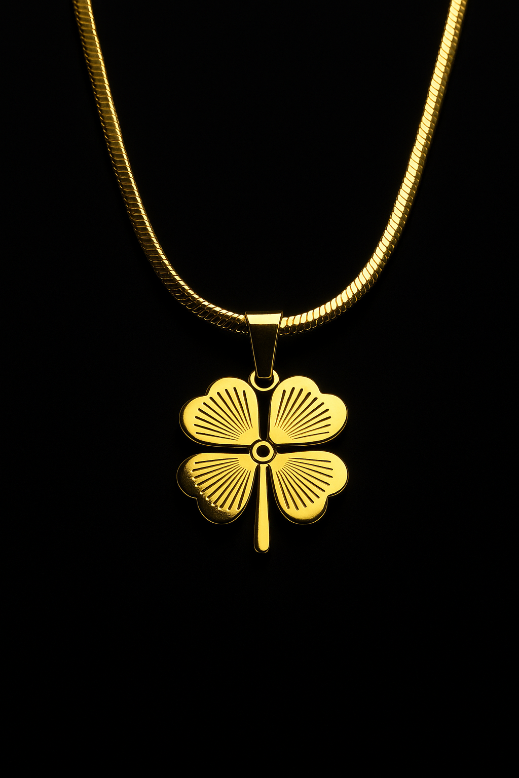 Golden Four-Leaf Clover Pendant Necklace | Anti Tarnish | Stainless Steel