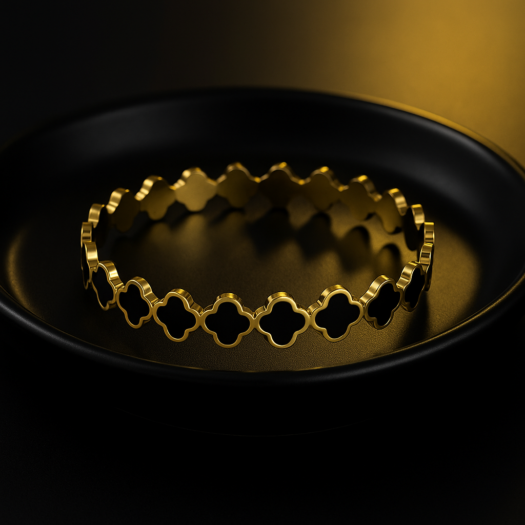 Gold Clover Cutout Bracelet for Women | Anti Tarnish | Stainless Steel