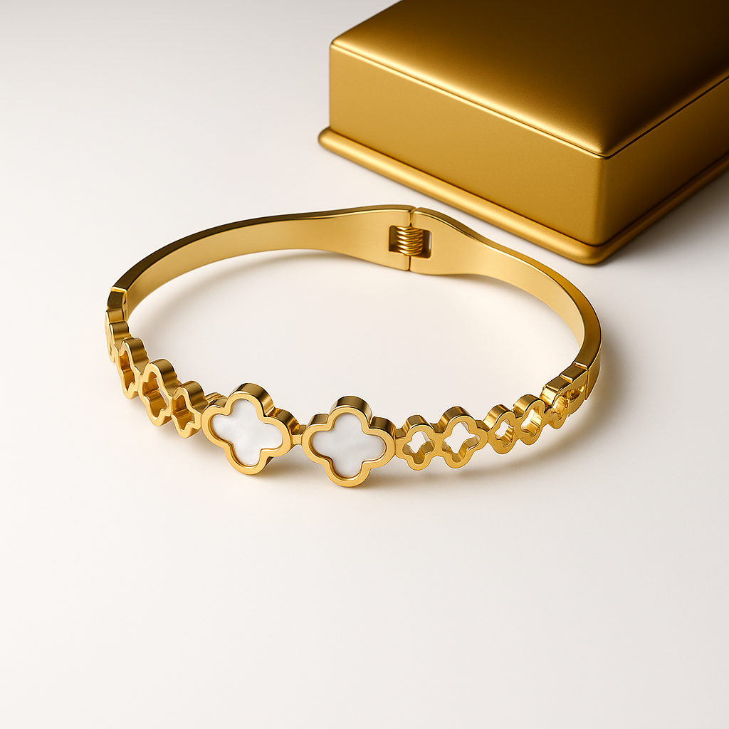 Elegant Clover Design Bracelet for Women | Anti Tarnish | Stainless Steel