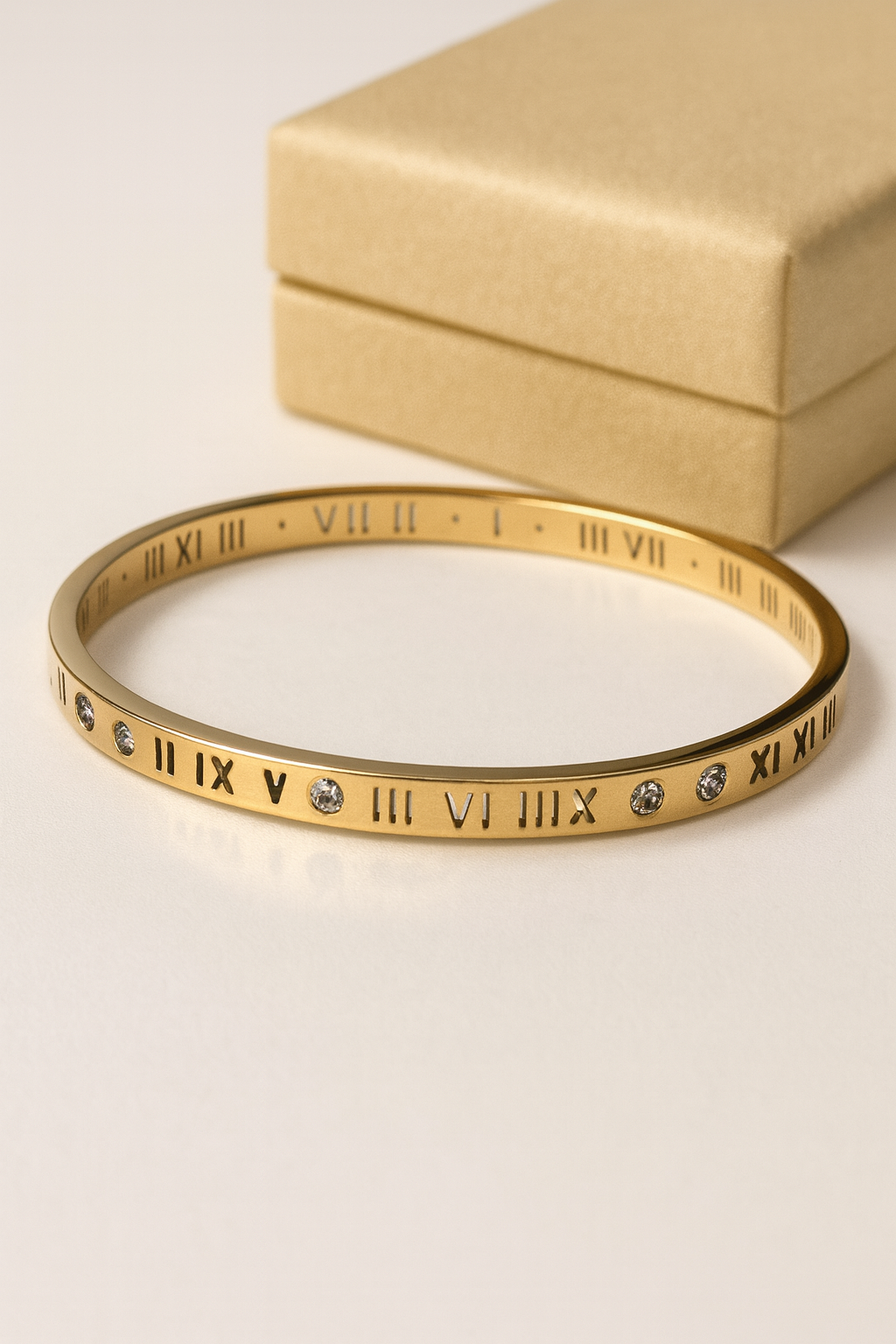 Gold Roman Numeral Bracelet with Crystals | Anti Tarnish | Stainless Steel