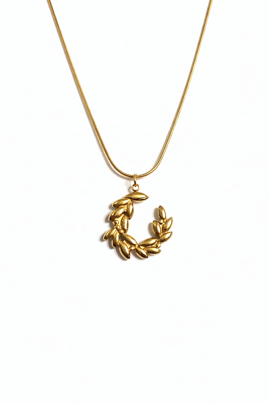 Gold Leaf Wreath Pendant Necklace for Women – Elegant Nature Inspired Jewelry | Anti Tarnish - Stainless Steel