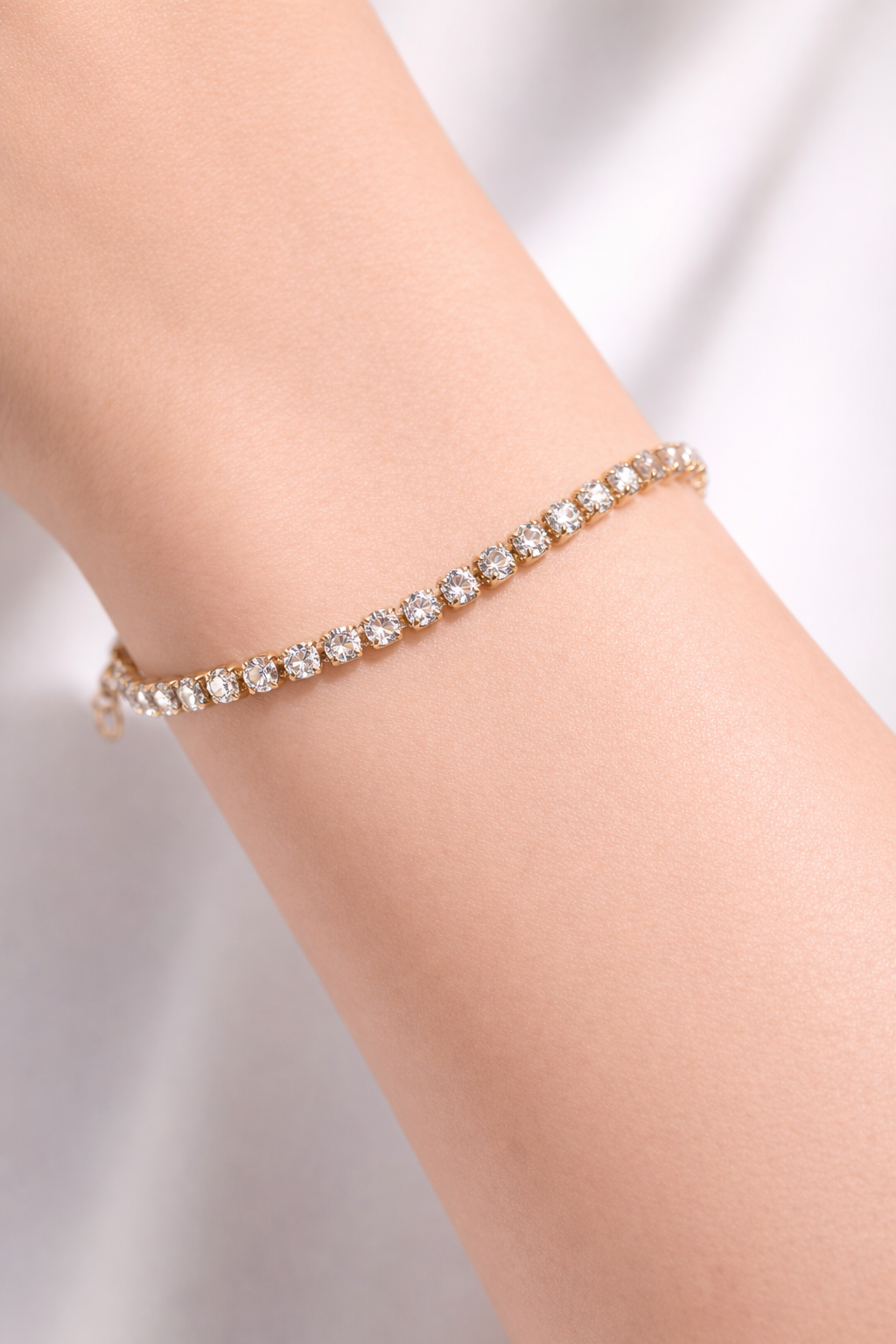 Elegant Gold Crystal Tennis Bracelet for Women – Luxury Sparkling Zircon Stone Slim Chain Bracelet for Girls | Anti Tarnish - Stainless Steel