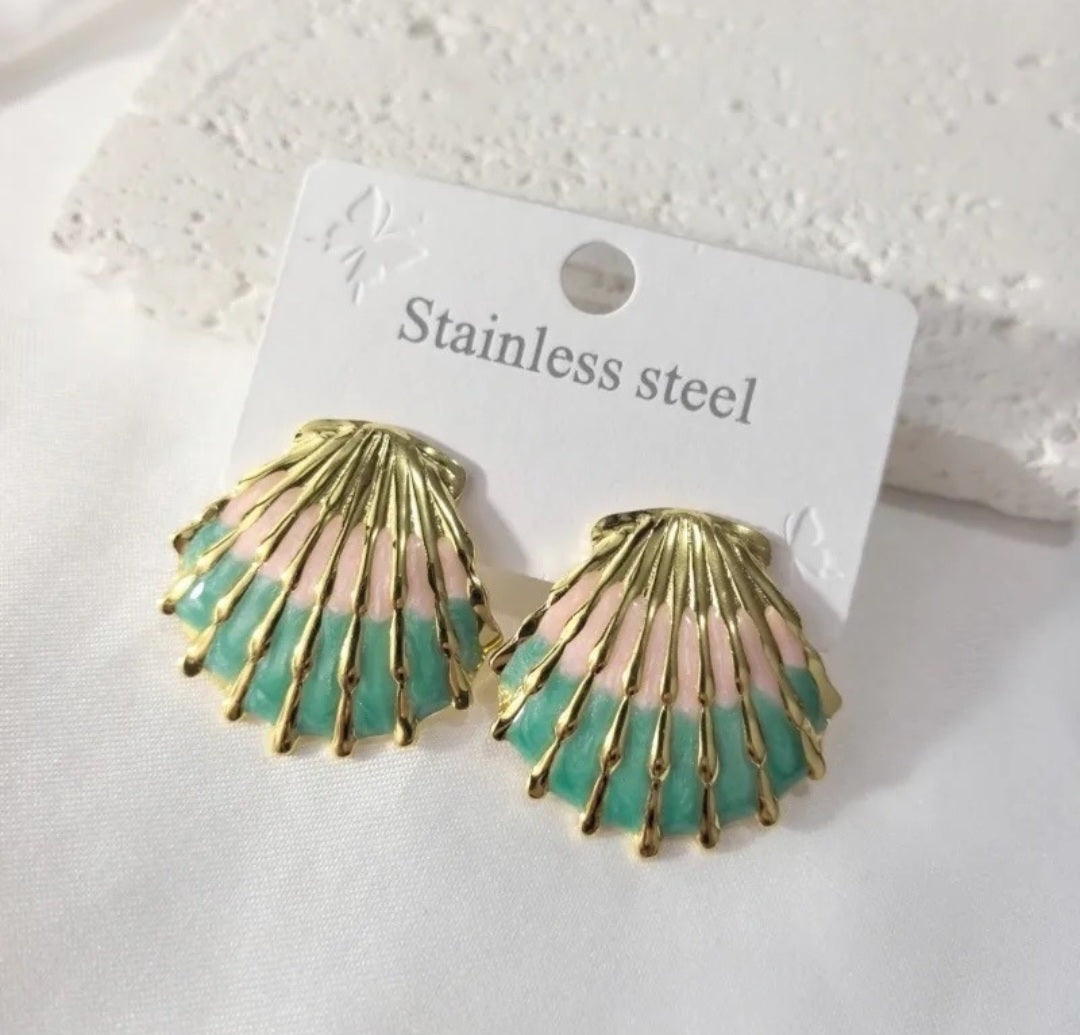 Gold Pastel Shell Stud Earrings | Anti Tarnish - Stainless Steel