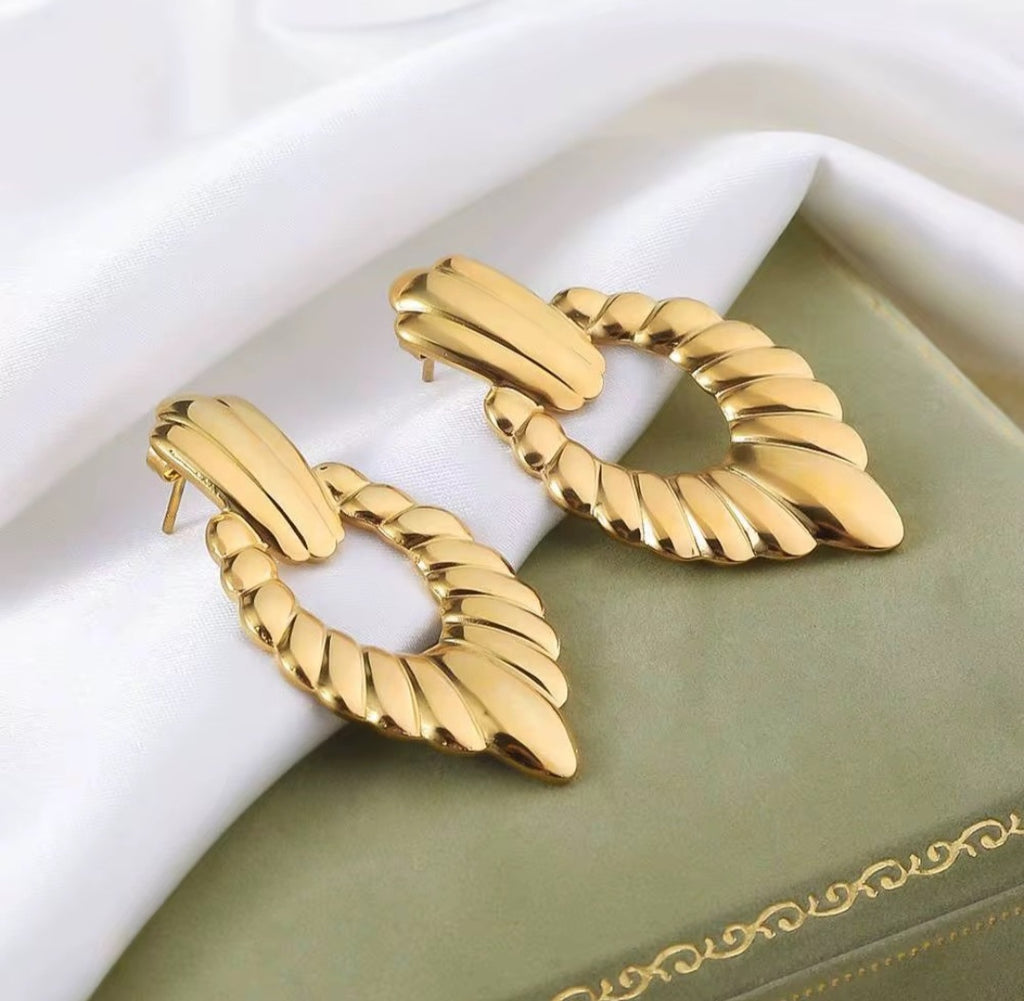 Gold Twisted Hoop Stud Earrings | Anti Tarnish - Stainless Steel