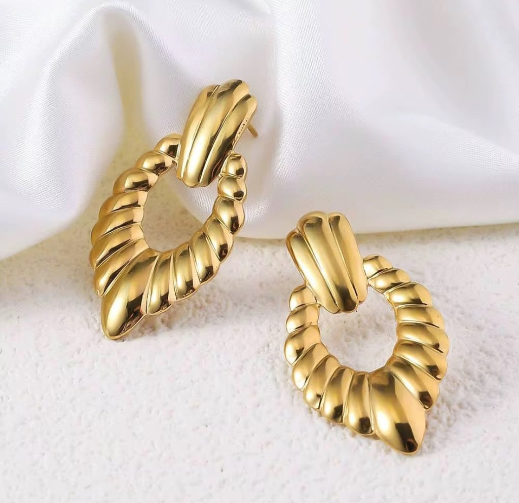 Gold Twisted Hoop Stud Earrings | Anti Tarnish - Stainless Steel