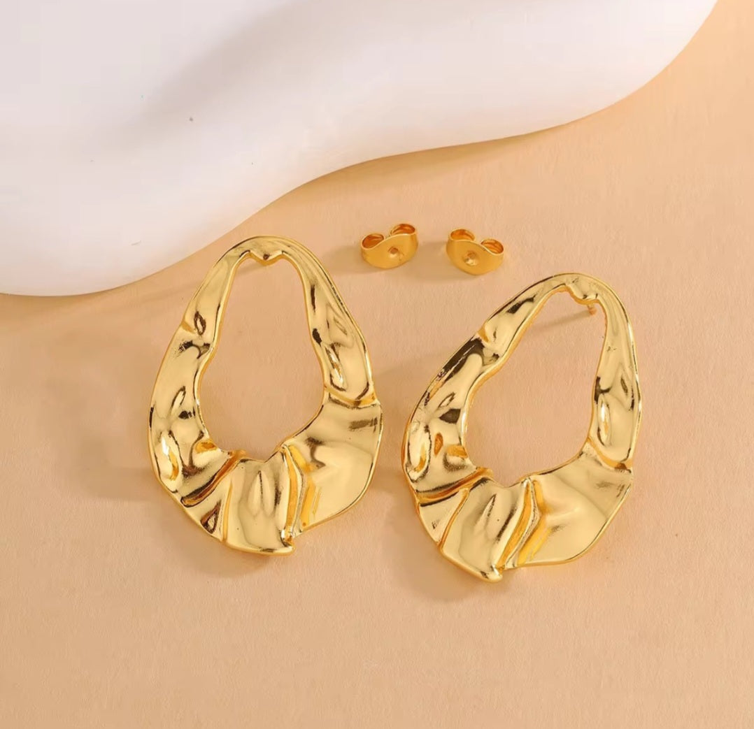 Gold Abstract Hoop Earrings | Anti Tarnish - Stainless Steel