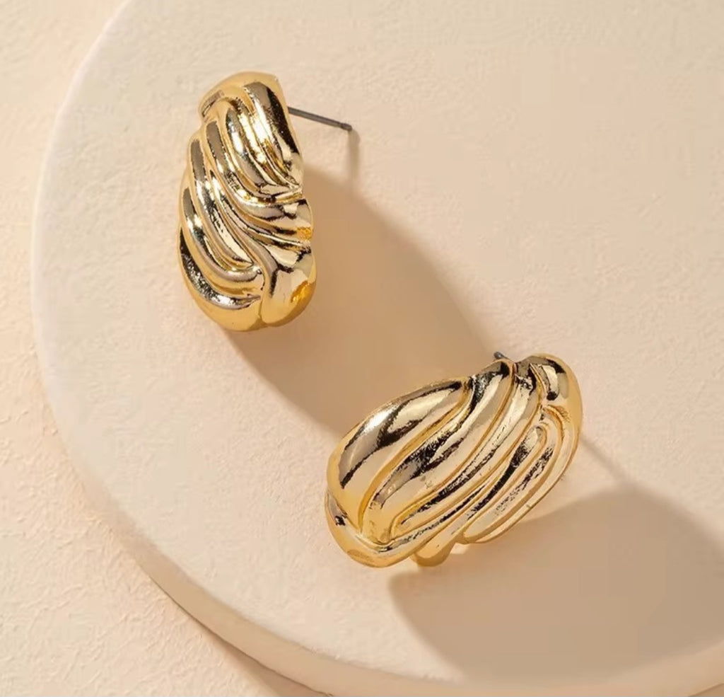 Gold Textured Wave Stud Earrings | Anti Tarnish - Stainless Steel