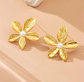 Gold Daisy Pearl Stud Earrings | Anti Tarnish - Stainless Steel