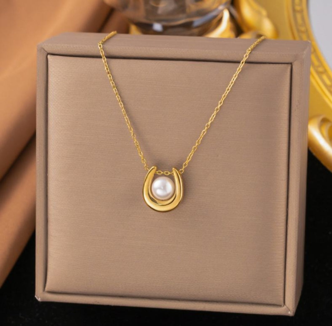Pearl Pendant Necklace | Anti Tarnish - Stainless Steel