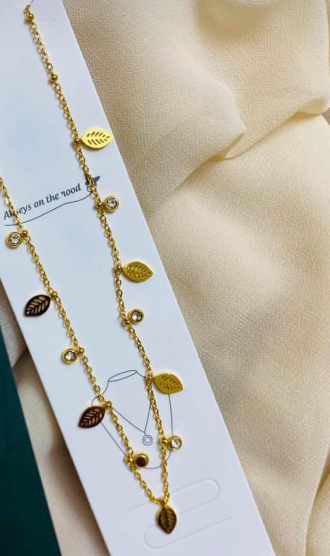 Leaf Charm Necklace | Anti Tarnish - Stainless Steel