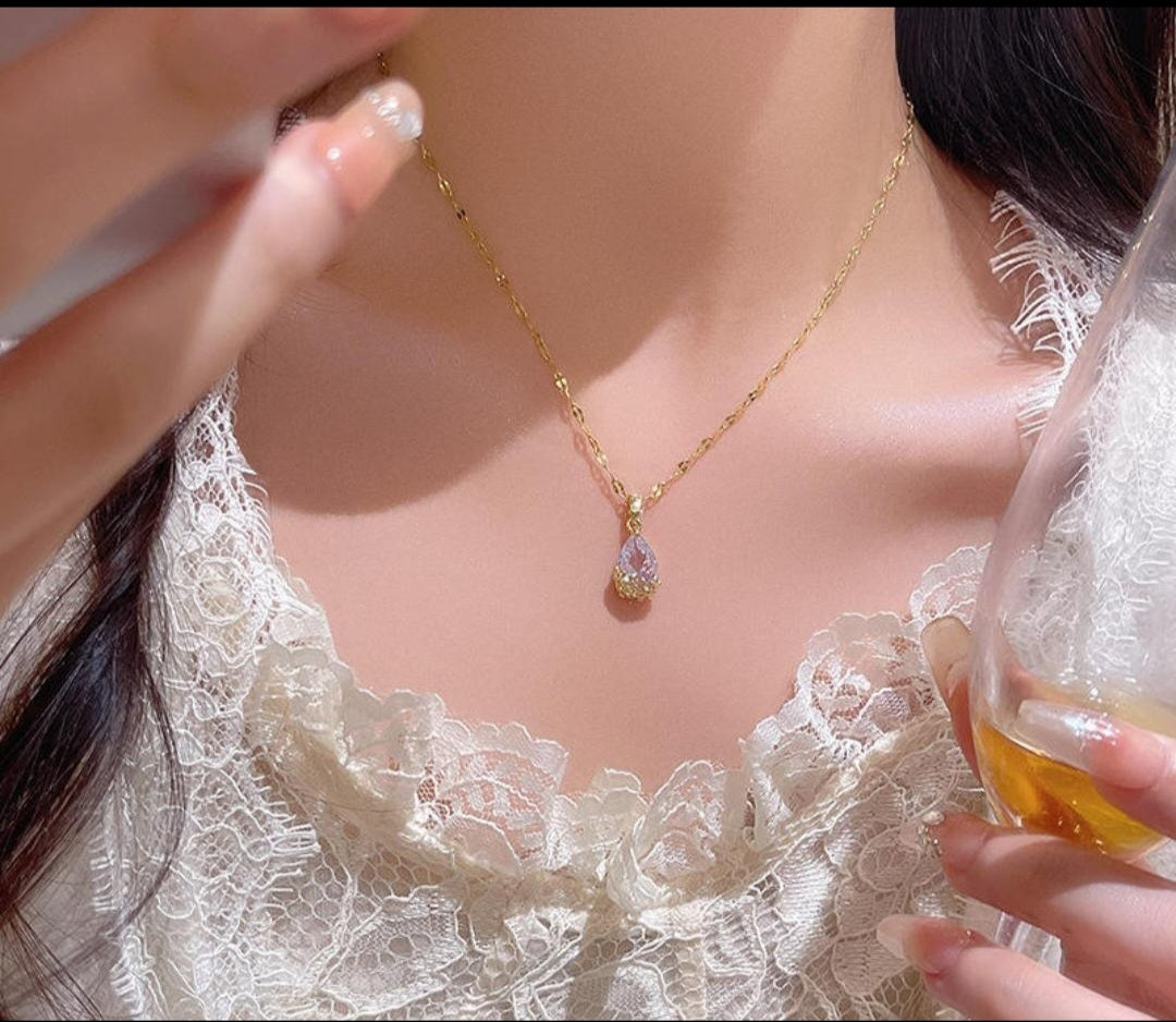 Crystal Teardrop Necklace - Anti Tarnish - Stainless Steel